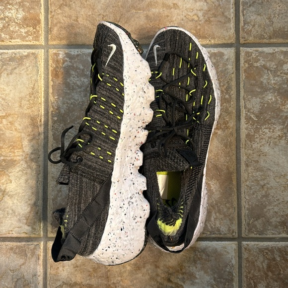 Nike Space Hippie 04 'Black Volt' - Picture 3 of 6